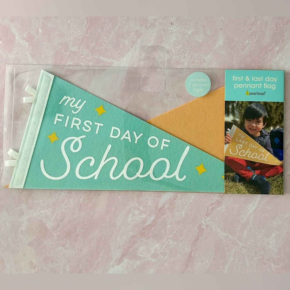 Pearhead School Pennant Flag
